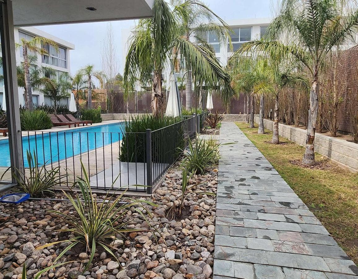 FOR RENT - 2-bedroom apartment with garage - Valle Escondido, La Rosella