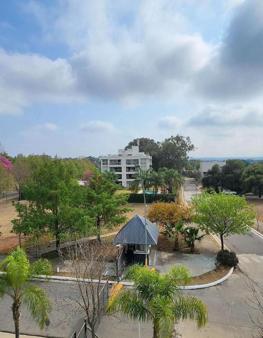 FOR RENT - 2-bedroom apartment with garage - Valle Escondido, La Rosella