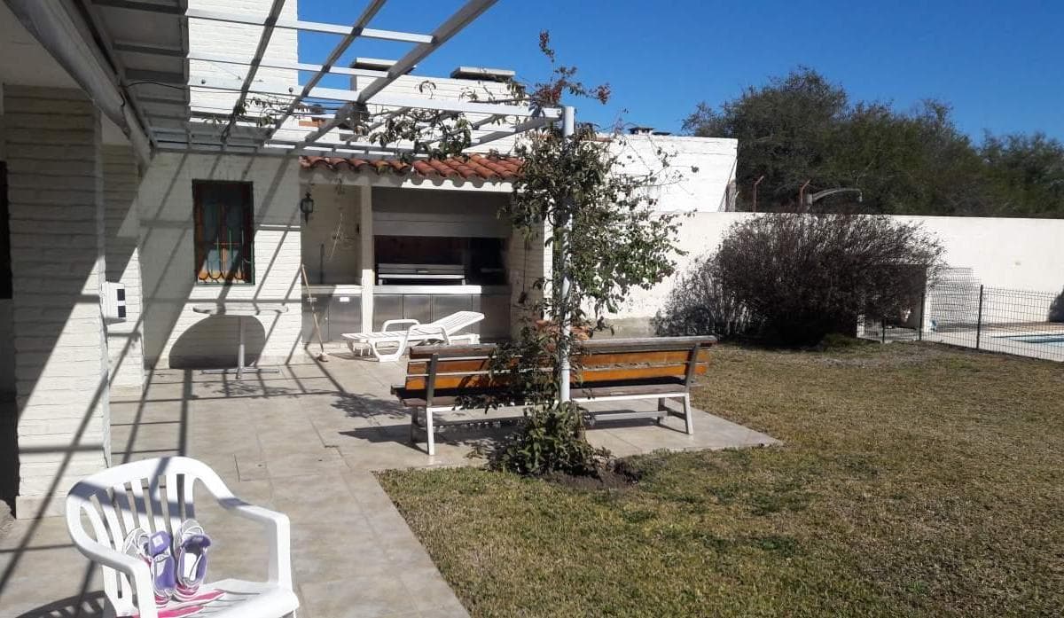 For Sale - House - Cerro de las Rosas, Roque Funes