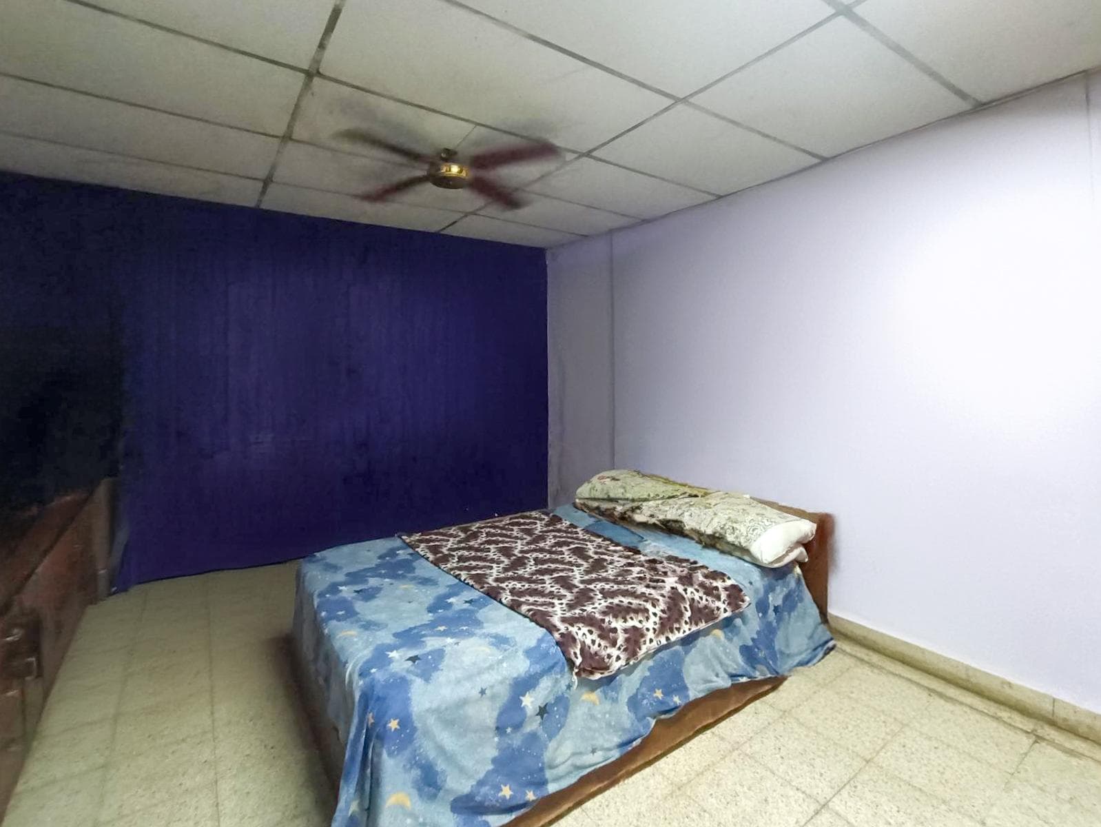 FOR SALE - 3-bedroom house in need of renovation, with a barbecue area and a covered patio - Azcuénaga, Rosario.