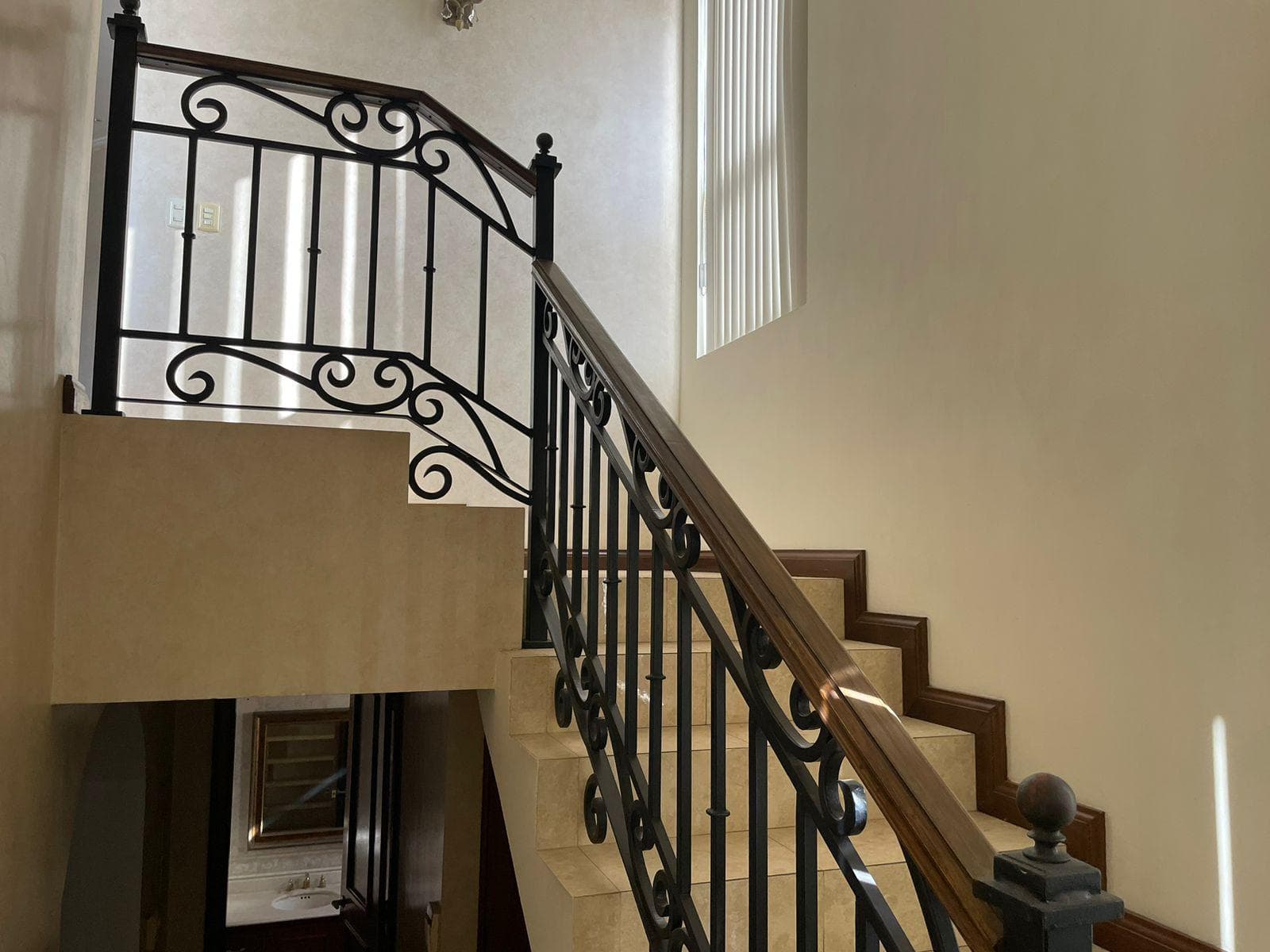 HOUSE FOR SALE IN ANAHUAC, SAN NICOLAS