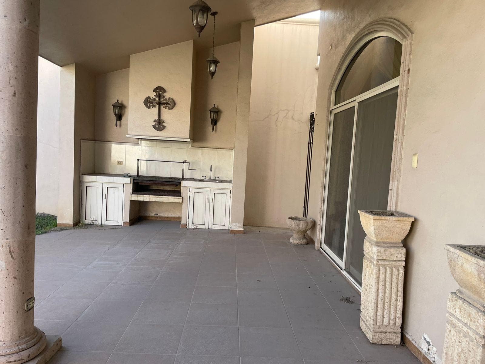 HOUSE FOR SALE IN ANAHUAC, SAN NICOLAS