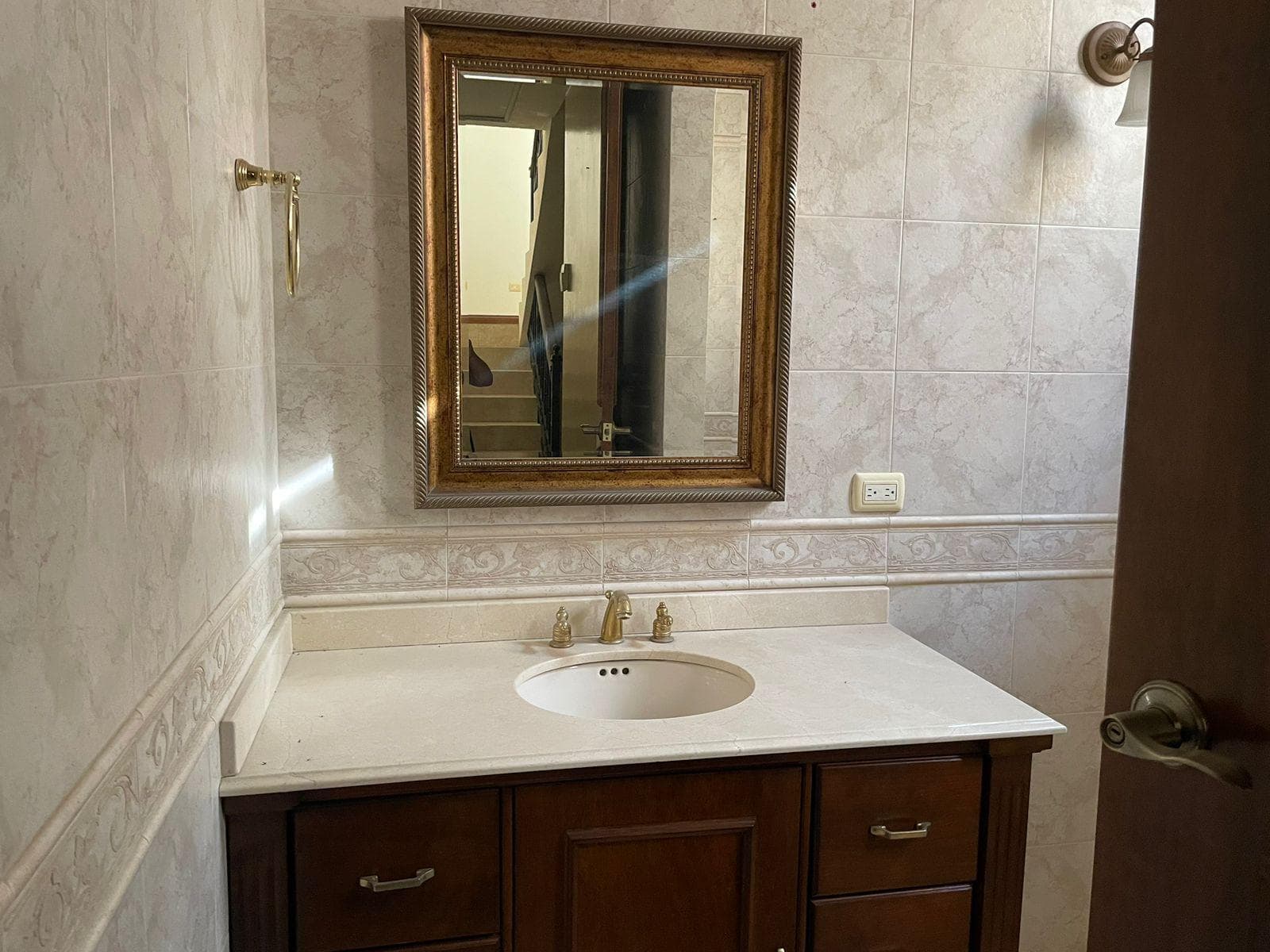 HOUSE FOR SALE IN ANAHUAC, SAN NICOLAS