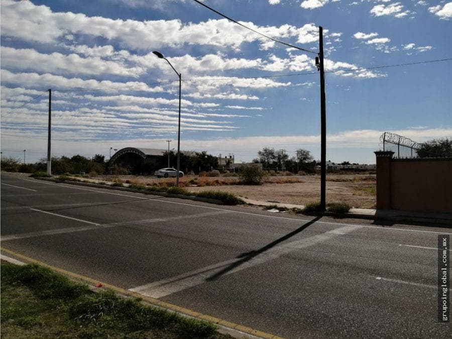 Lot on Juan Navarrete Blvd., near the intersection with Carlos Quintero Arce Blvd.