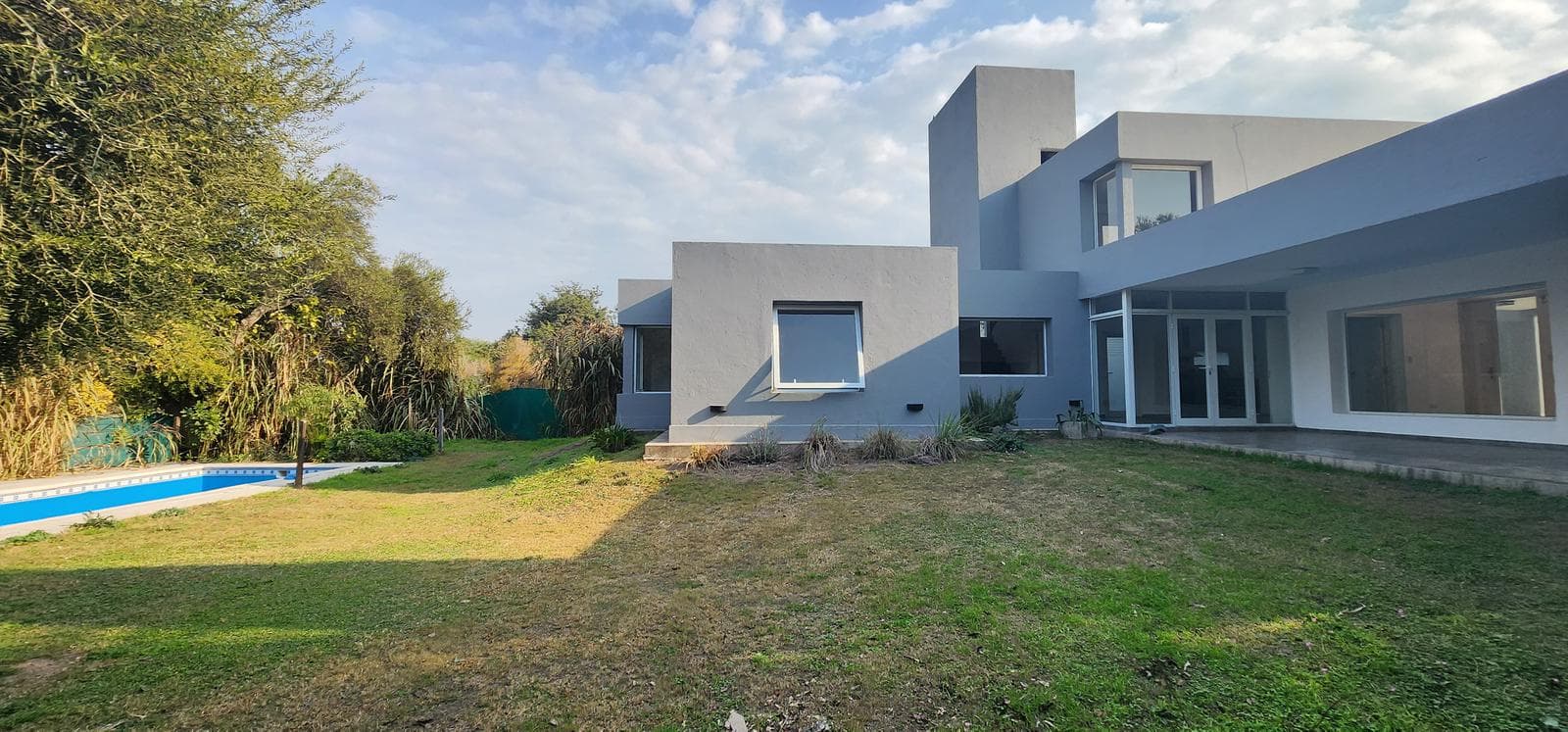 House for Rent - La Rufina Neighborhood - 3 Bedrooms - Pool