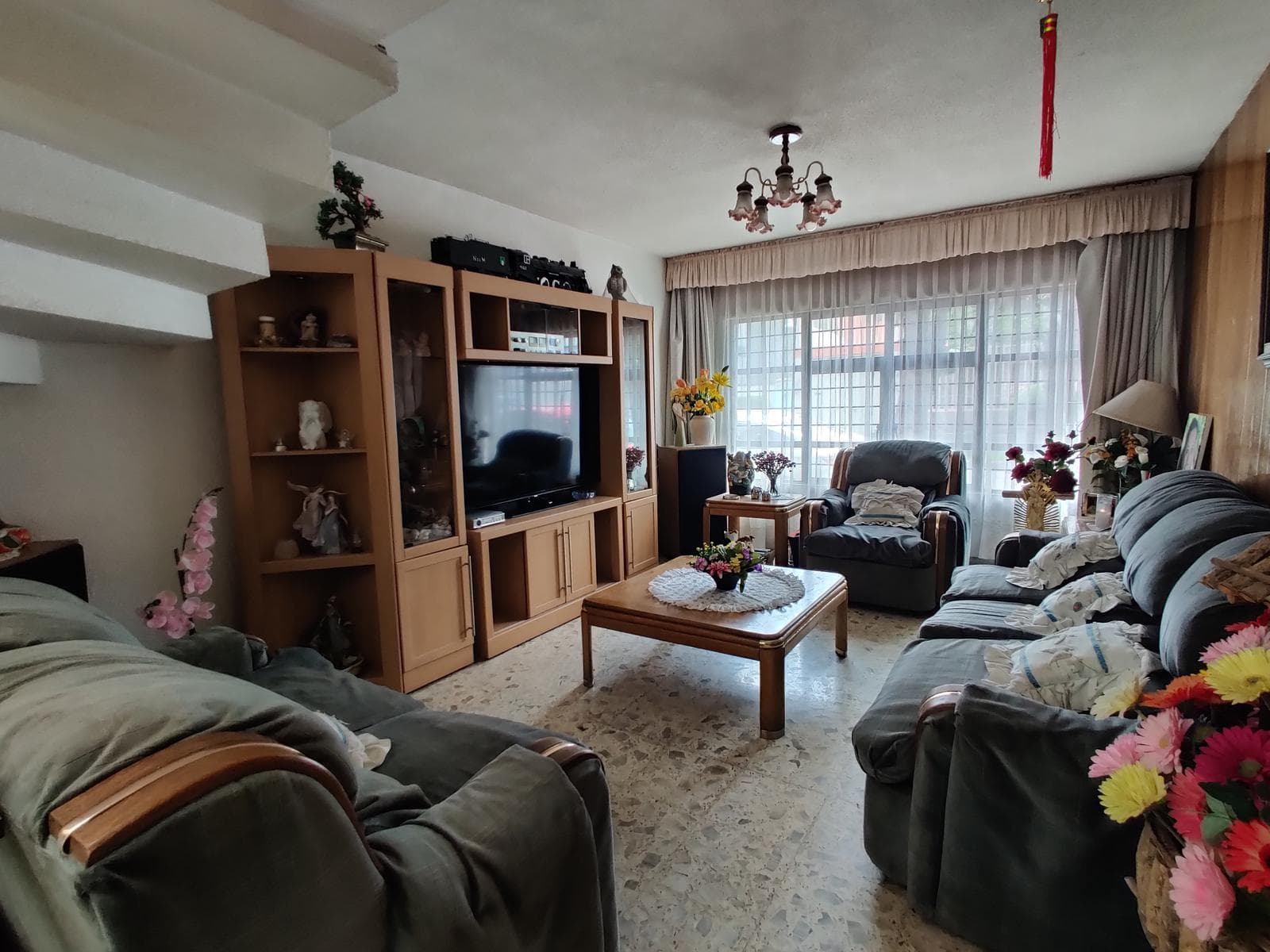 HOUSE FOR SALE IN NUEVA SANTA MARIA