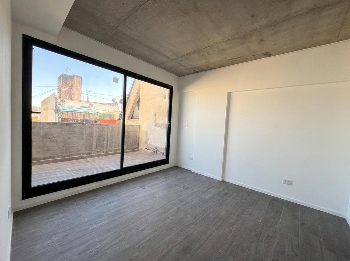 Two-room apartment in Almagro