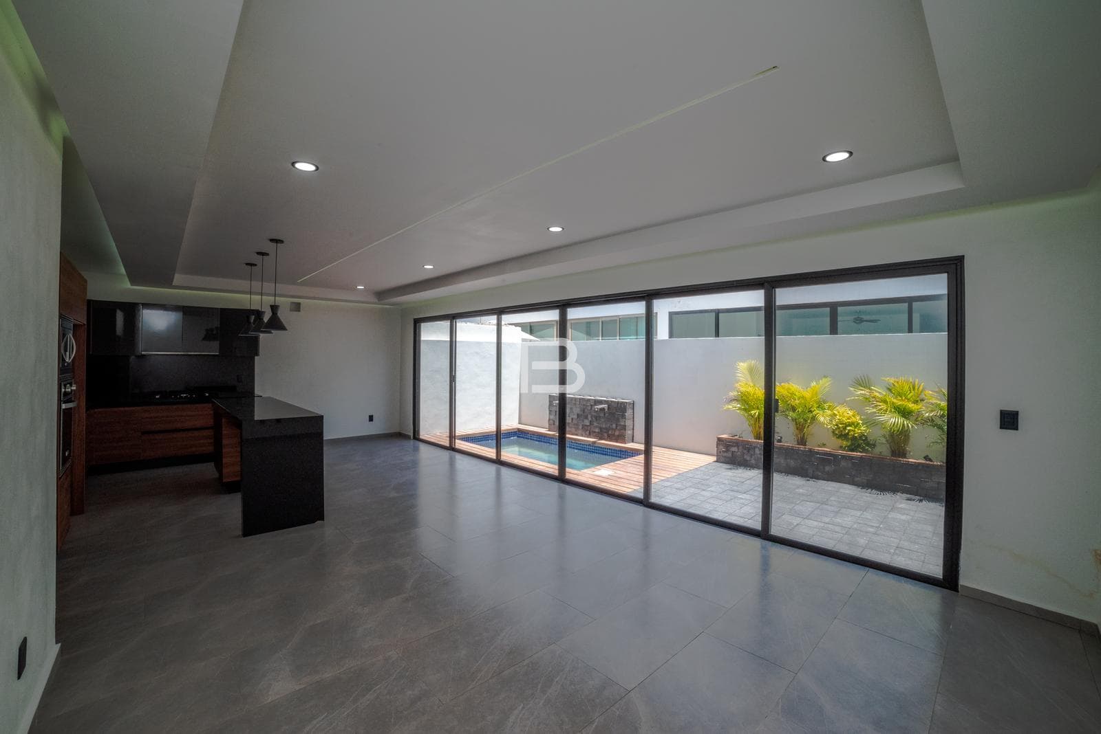 House for Sale in the Aqua Residential Complex