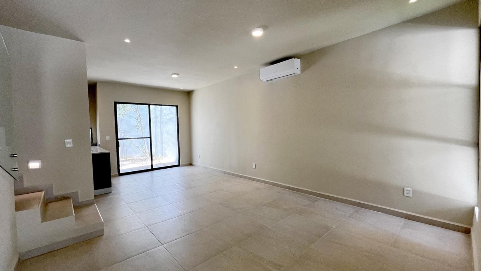 SELVANOVA: Modern 3-Bedroom Home for Sale in Playa del Carmen