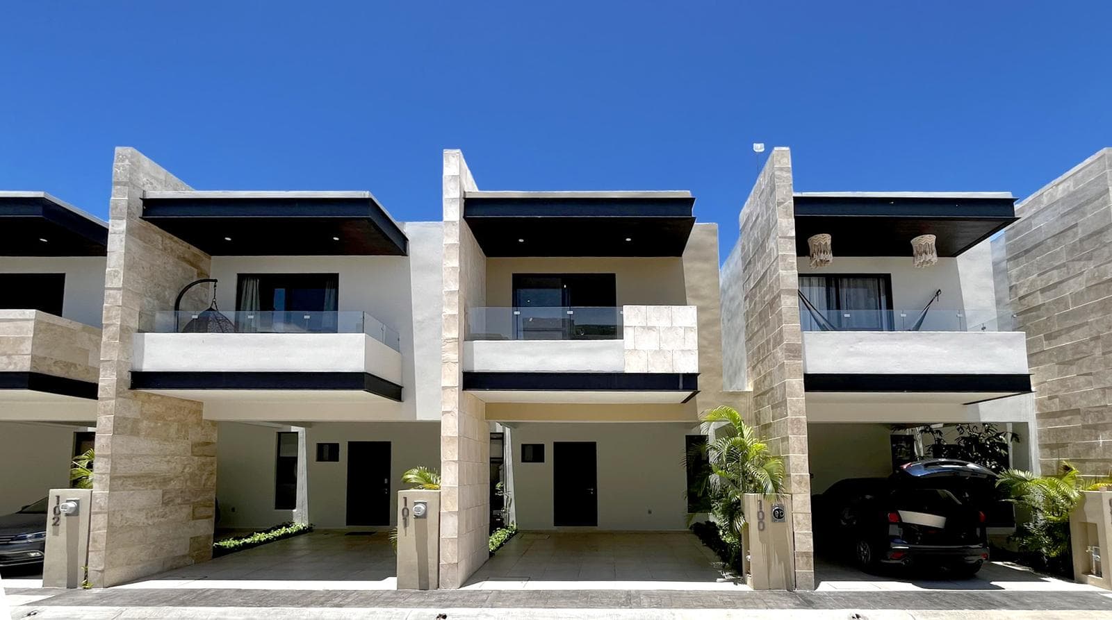 SELVANOVA: Modern 3-Bedroom Home for Sale in Playa del Carmen