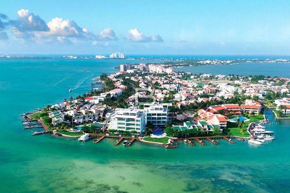 Apartment for Rent in the Isla Nautica Residential Complex