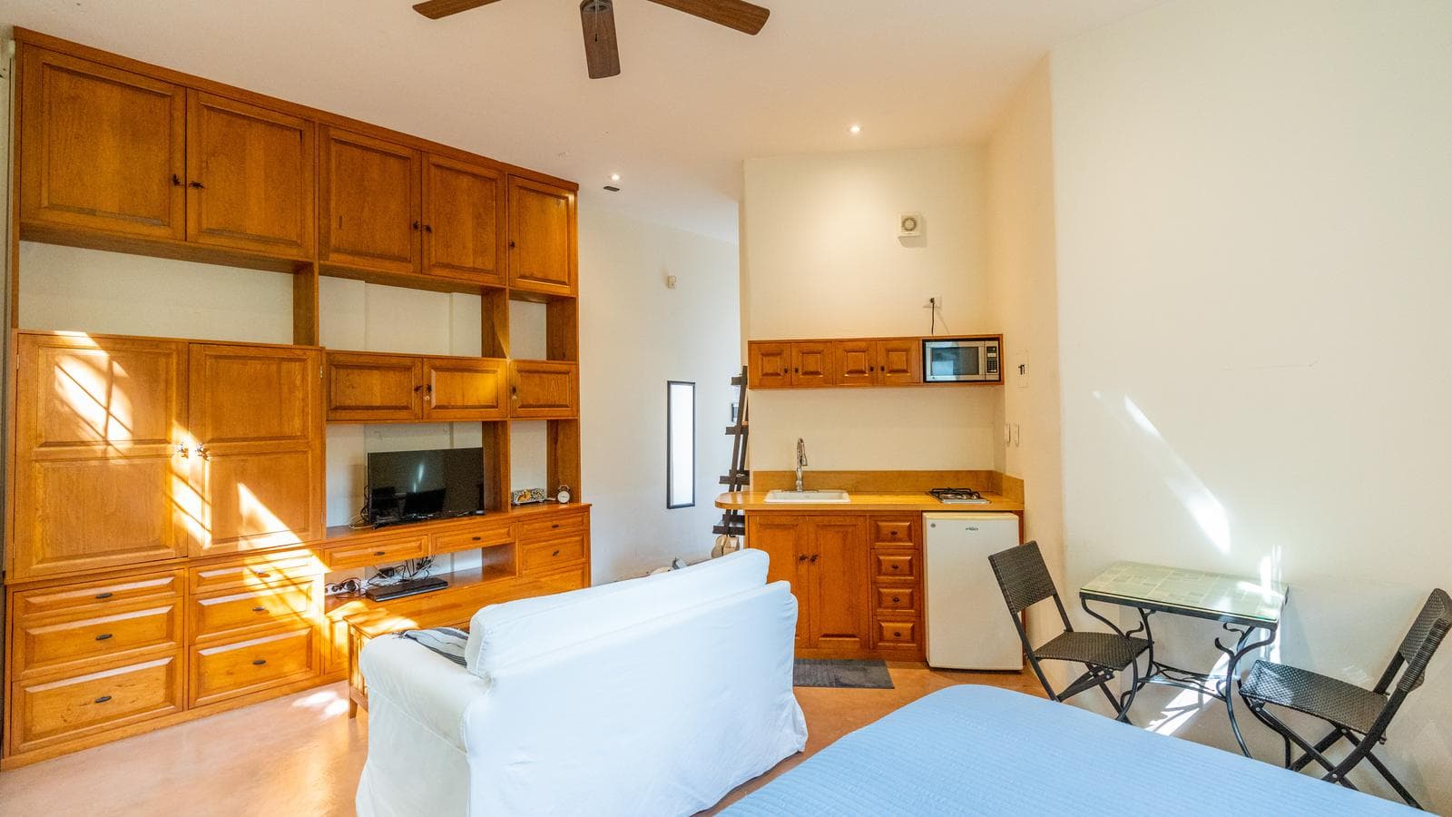 Studio for Rent in the Historic Center of San Miguel de Allende with a Private Terrace—All-Inclusive