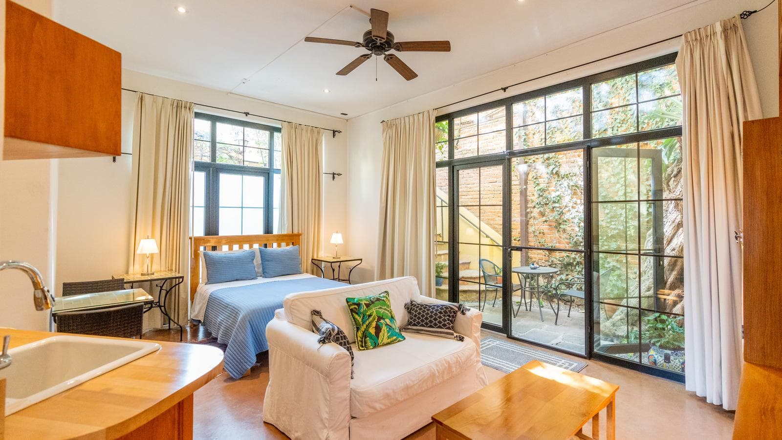Studio for Rent in the Historic Center of San Miguel de Allende with a Private Terrace—All-Inclusive