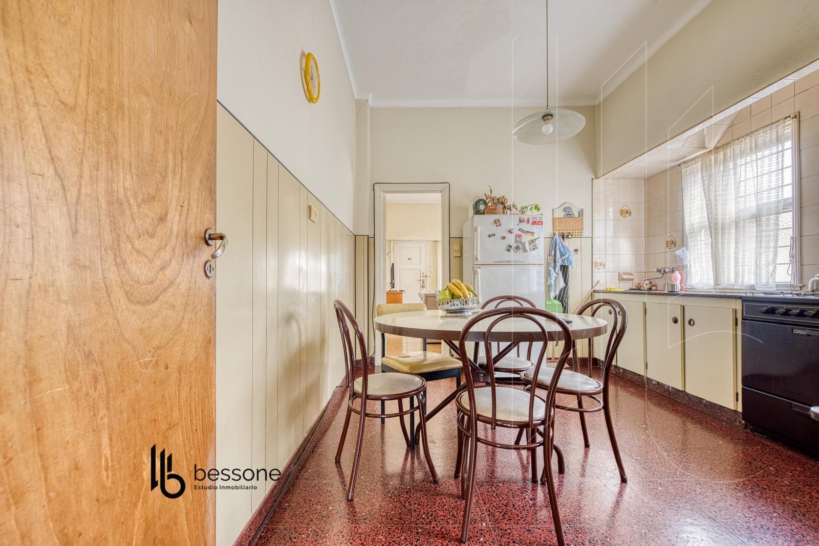 4-Room Villa with Park and Garage in Villa Primera