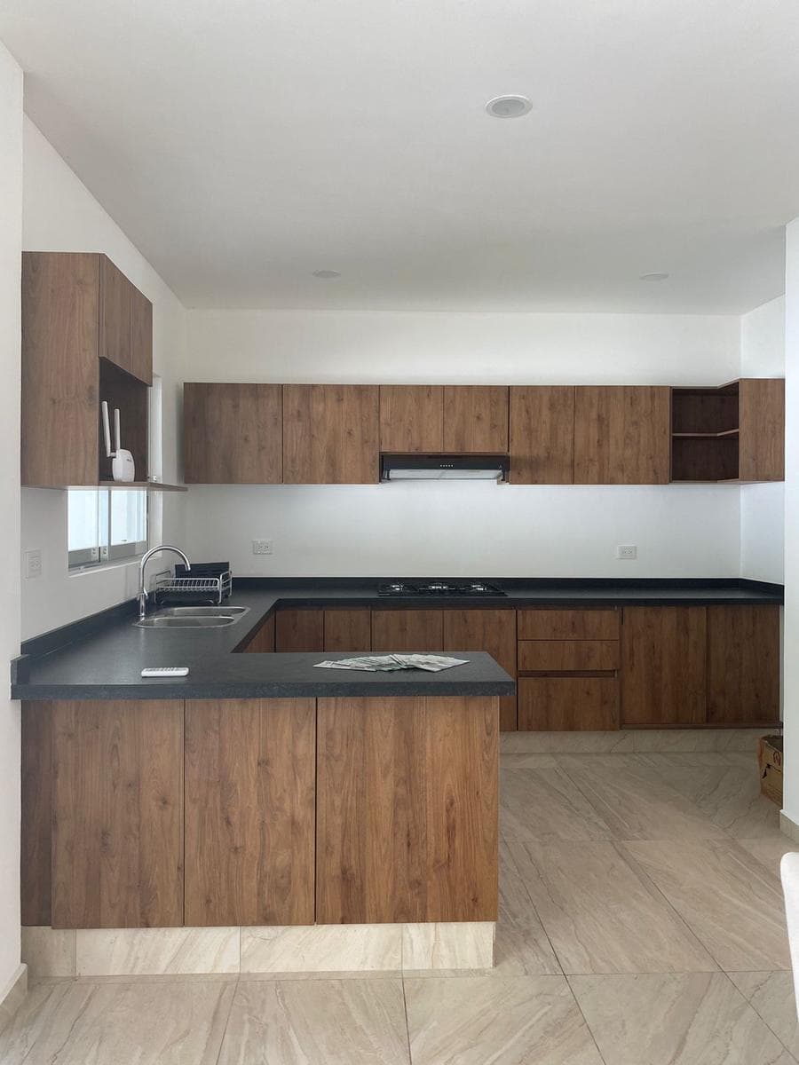 HOMES FOR SALE IN PUERTO MORELOS WITH A POOL AND LUXURY FINISHES