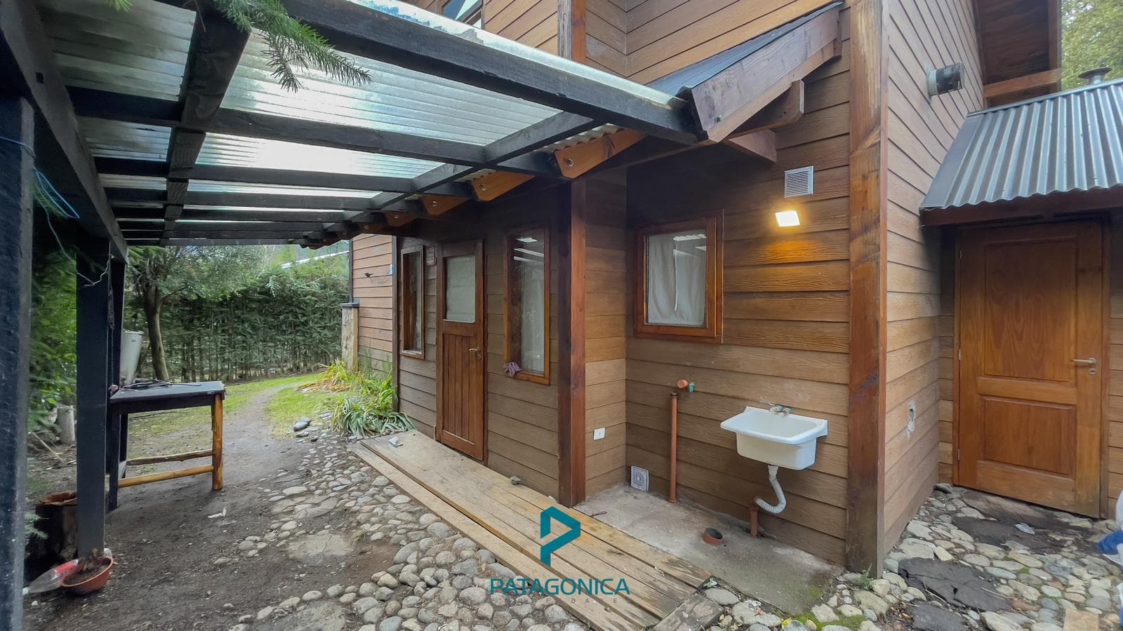HOUSE FOR SALE, 82 m², Peumayen Neighborhood, Villa La Angostura