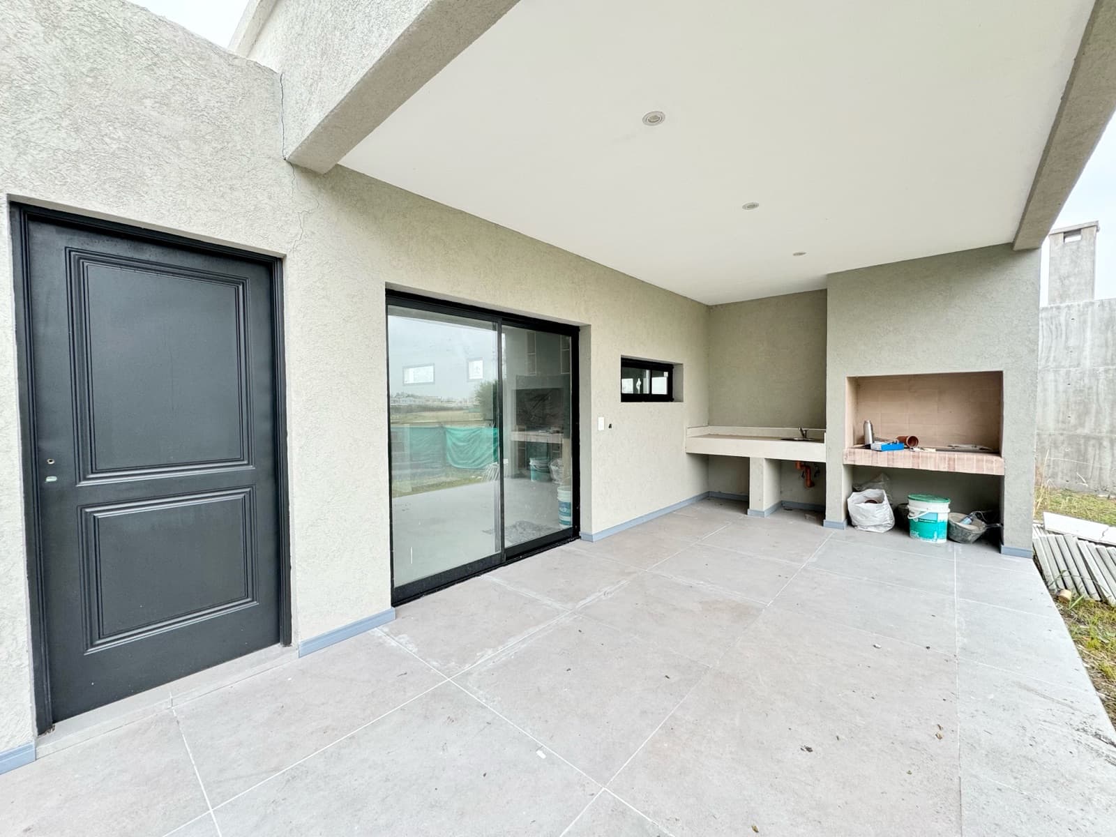 Beautiful brand-new home in Santa Elena - Pilar del Este!