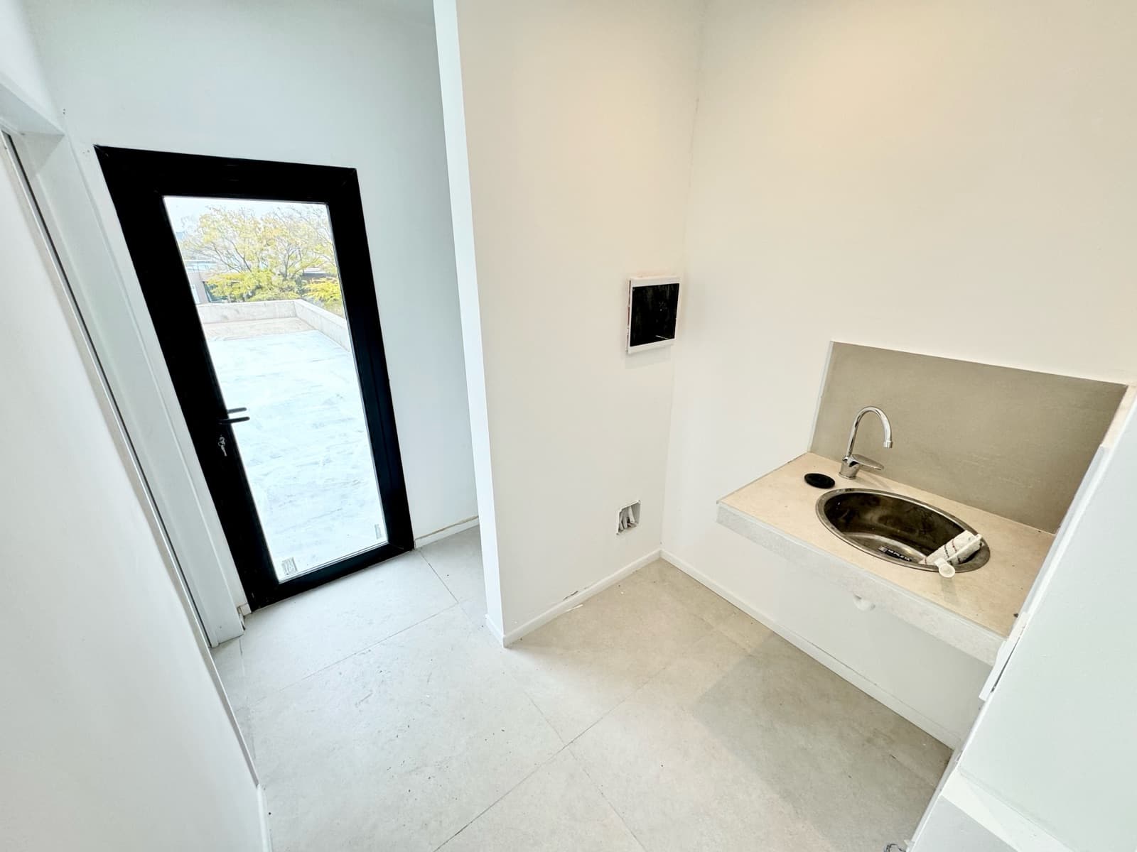 Beautiful brand-new home in Santa Elena - Pilar del Este!
