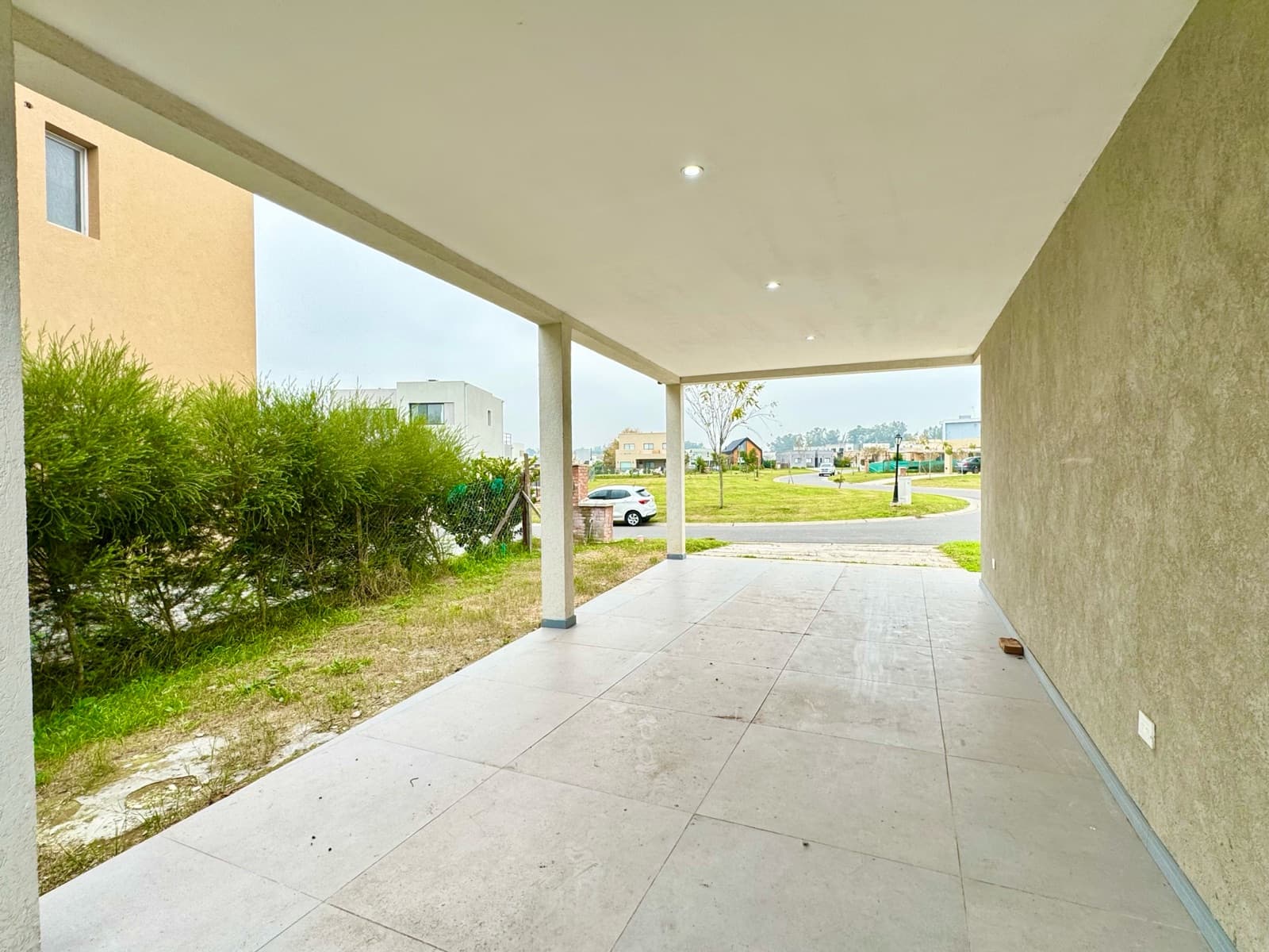 Beautiful brand-new home in Santa Elena - Pilar del Este!