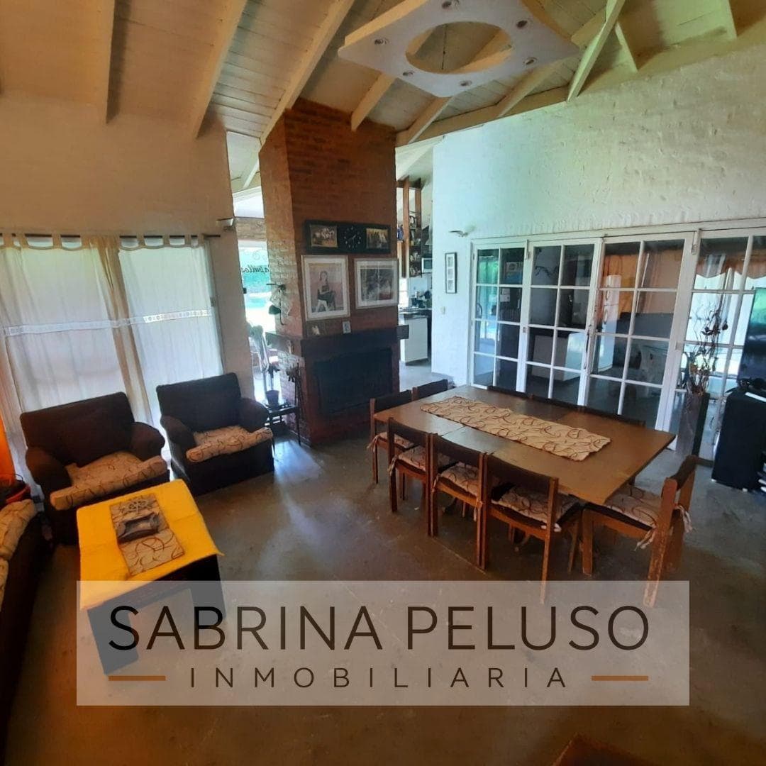 HOUSE FOR SALE IN MERLO