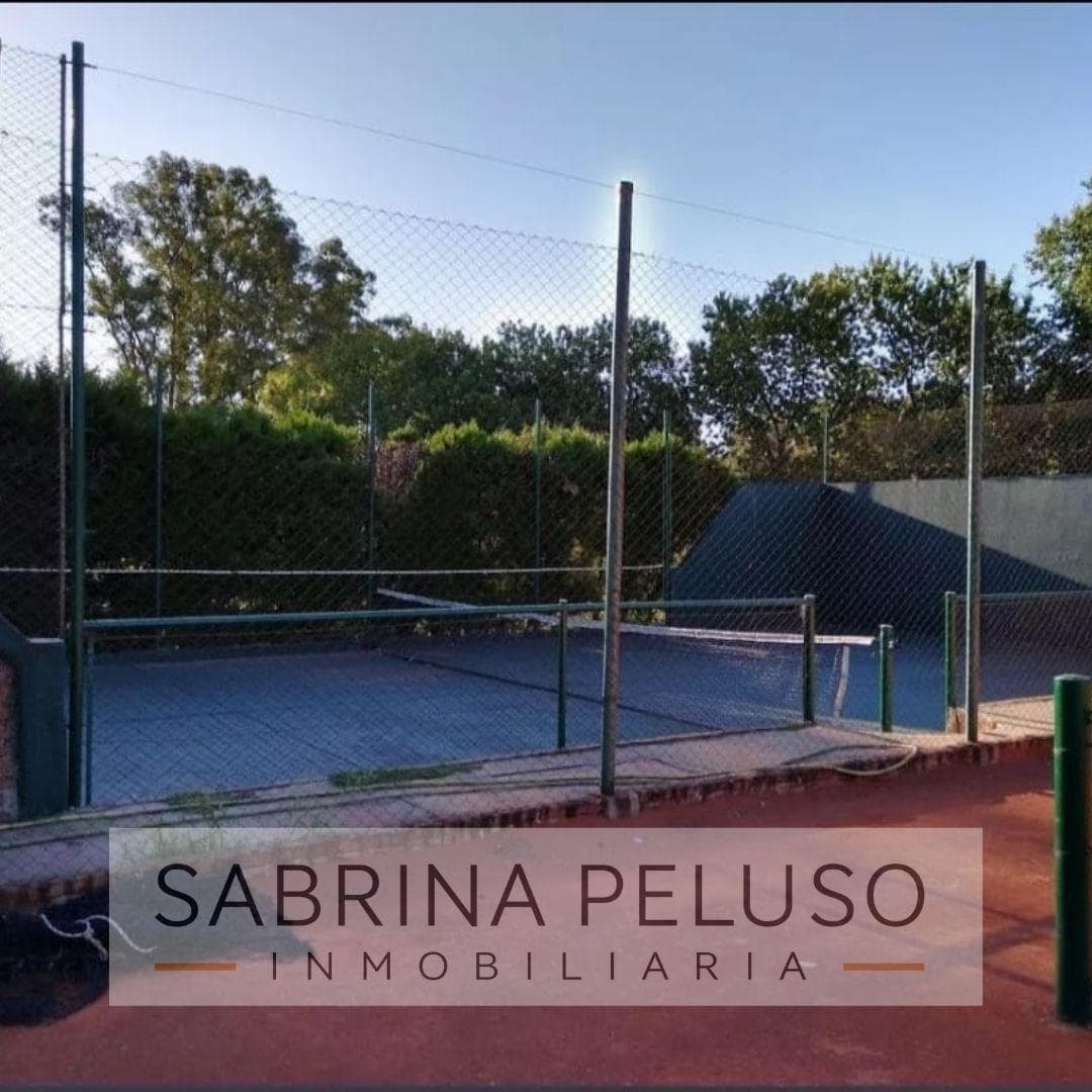 HOUSE FOR SALE IN MERLO