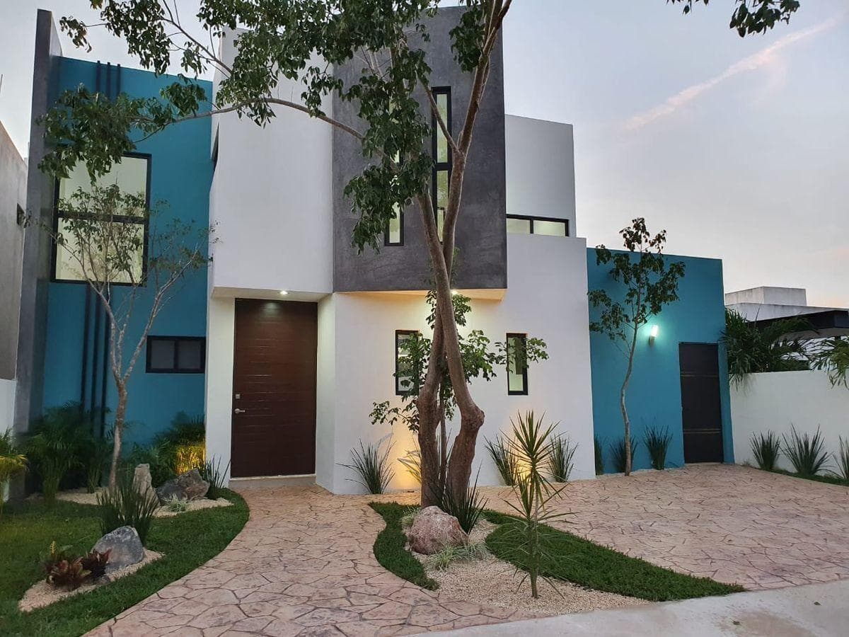House north of Mérida, Conkal