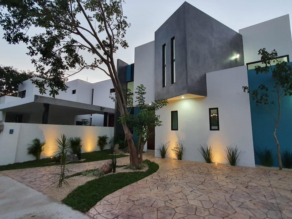 House north of Mérida, Conkal