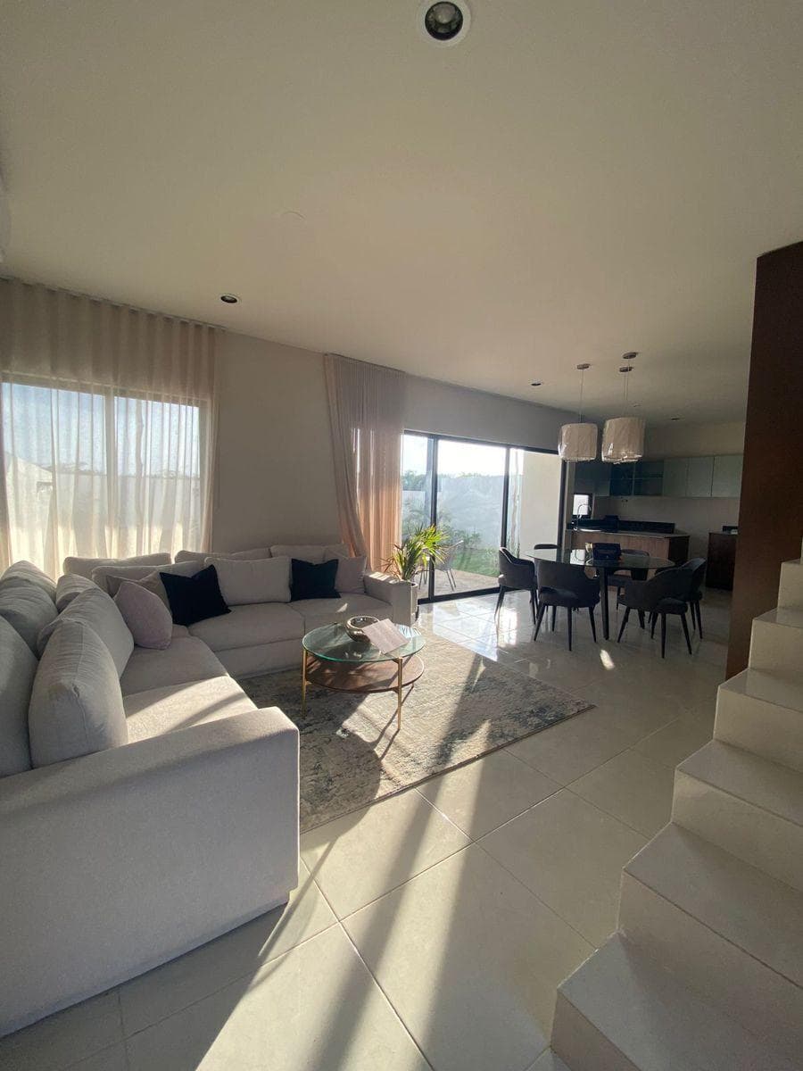 House north of Mérida Conkal, on a gated community with amenities