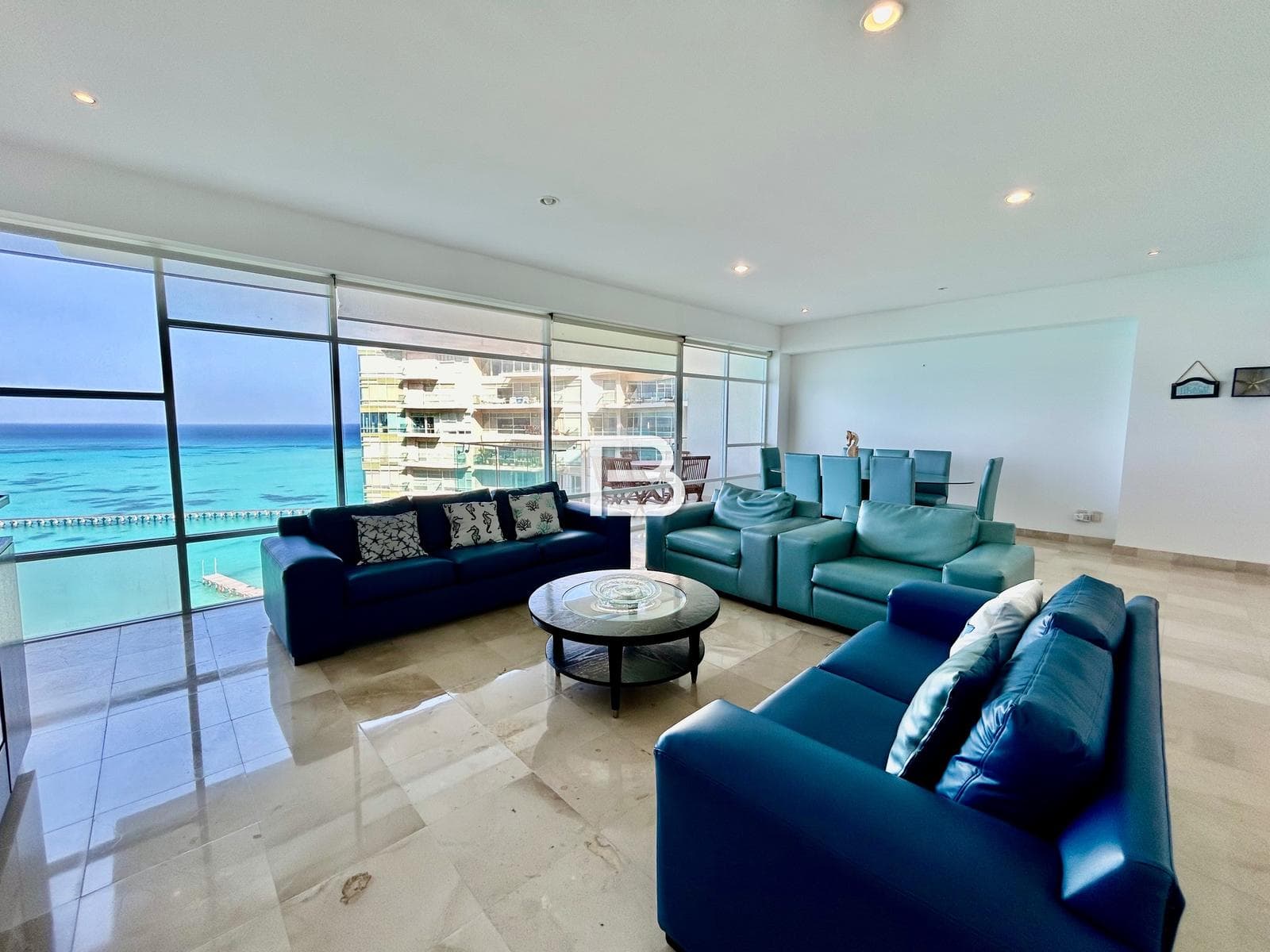 Apartment for Sale in Punta Cancun in the Hotel Zone