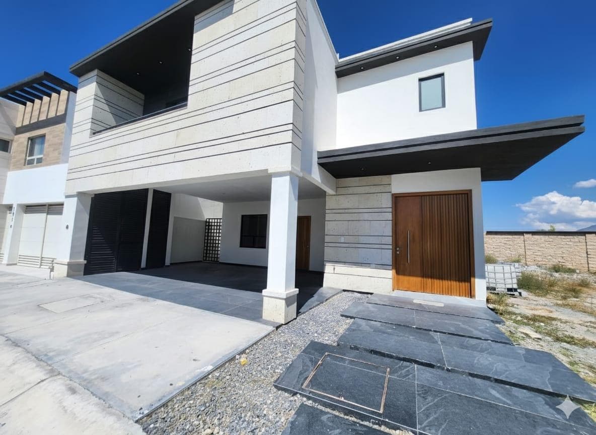 House for Sale in North Saltillo, la Escondida Residential Complex