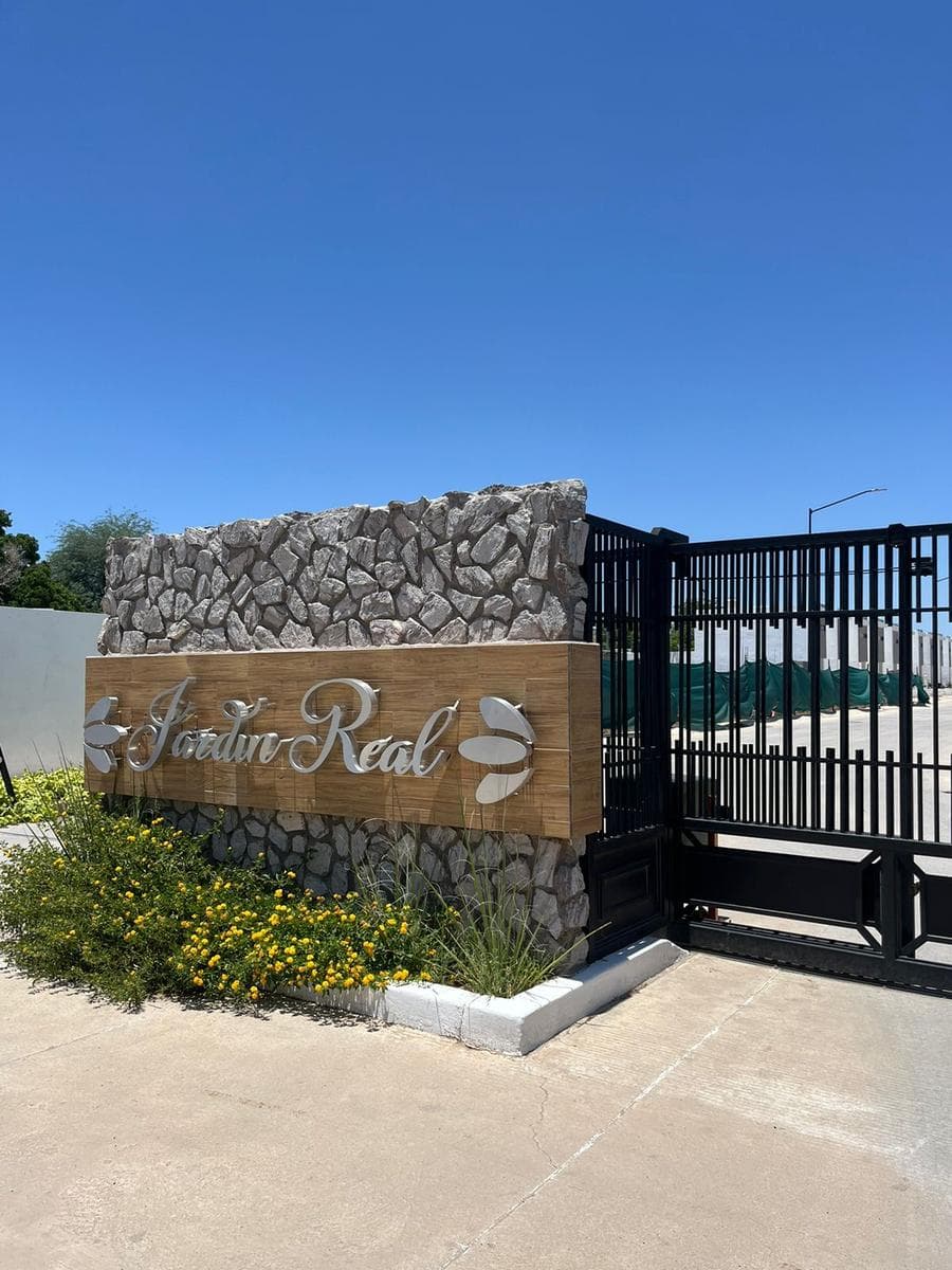 Furnished house for rent in Jardín Real Residencial