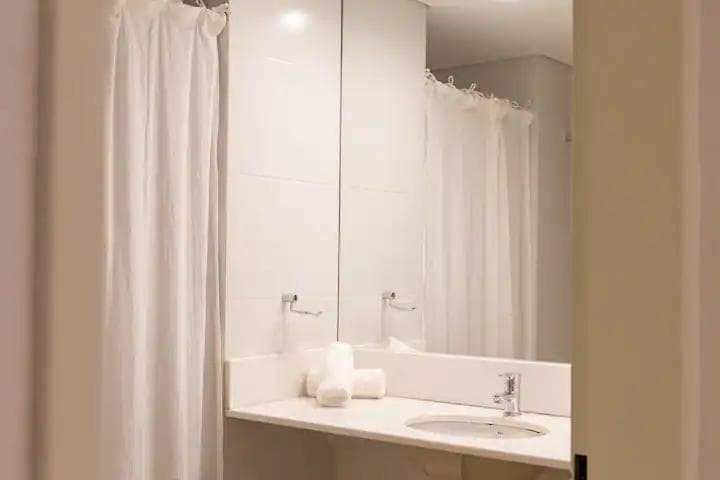 FOR SALE: 2-Room Apartment - Monserrat