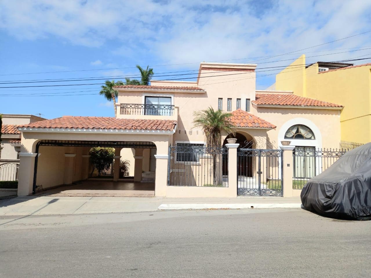 House for Sale in the Los Sabinos Residential Community