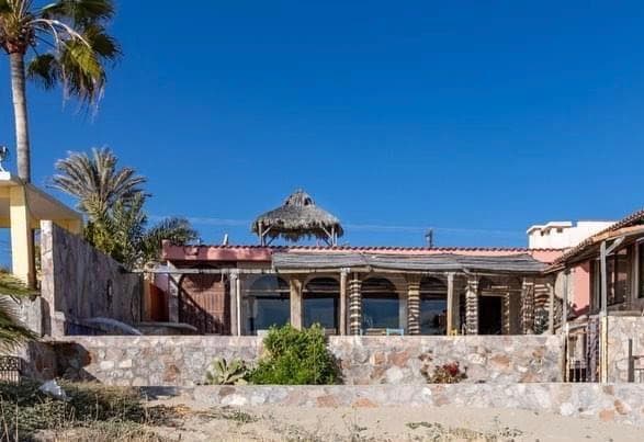 House and villa for sale in Kino, Sonora, right on the beach
