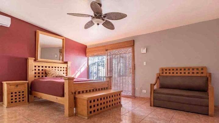 House and villa for sale in Kino, Sonora, right on the beach