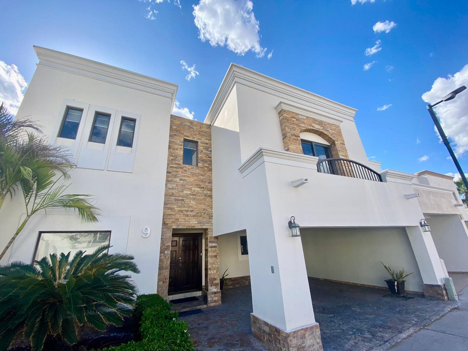 House for Sale in Versalles Residencial