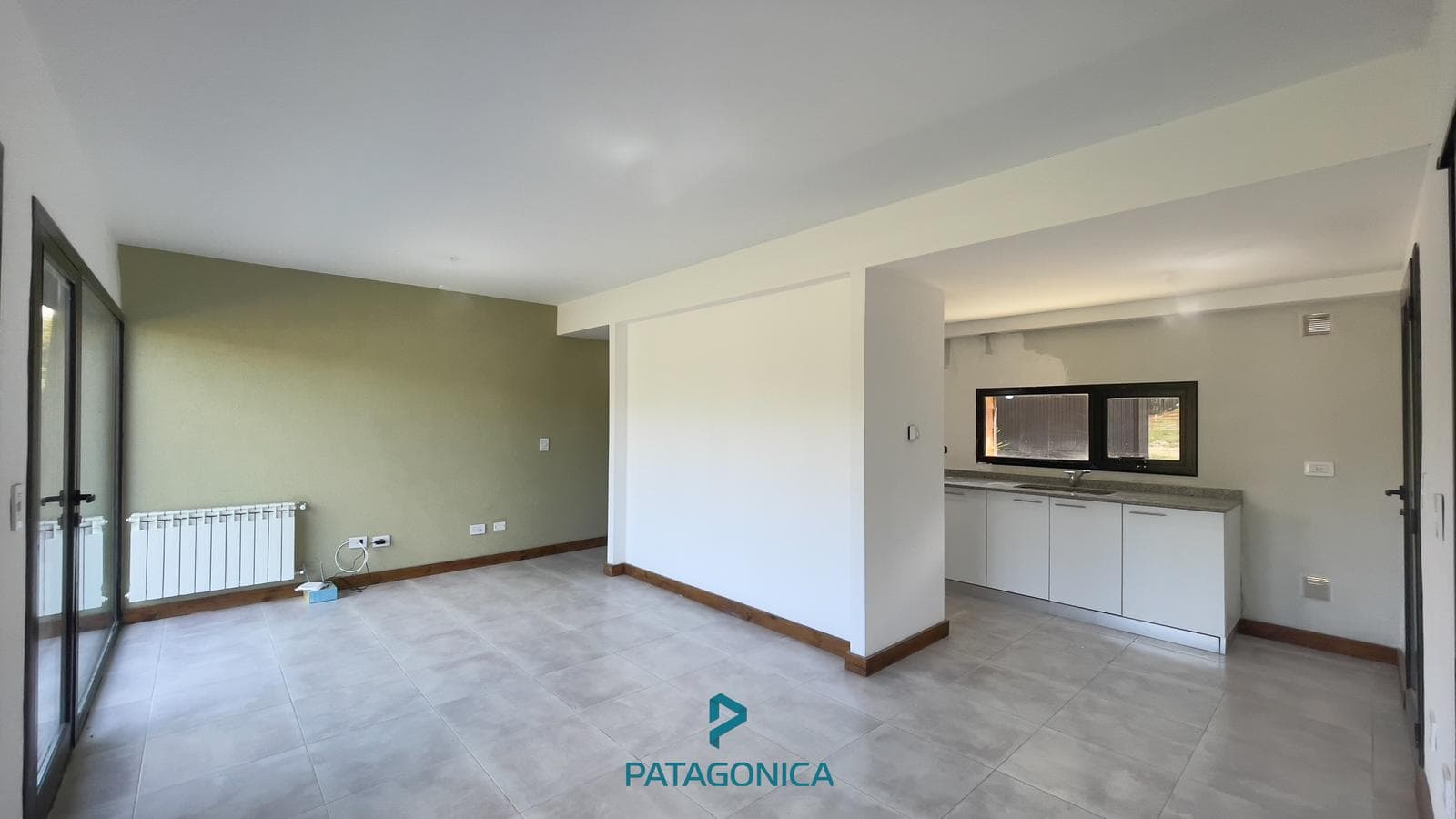 FOR SALE: 3-bedroom, 86 m² apartment with a quincho, deck, and ground-floor parking in Villa La Angostura.