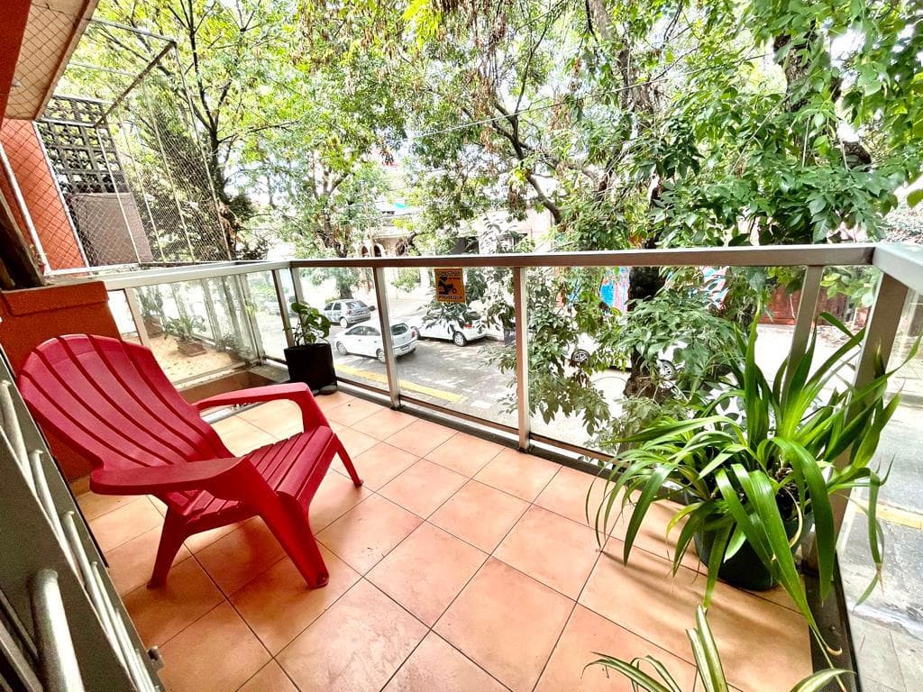 PH STYLE, 4 ROOMS, SEPARATE ENTRANCE, GARAGE, VERY LOW MAINTENANCE FEES