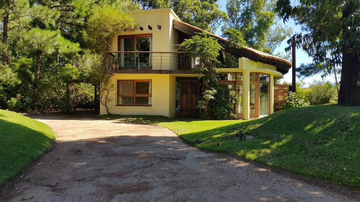 House in Solanas - Punta Ballena, Uruguay