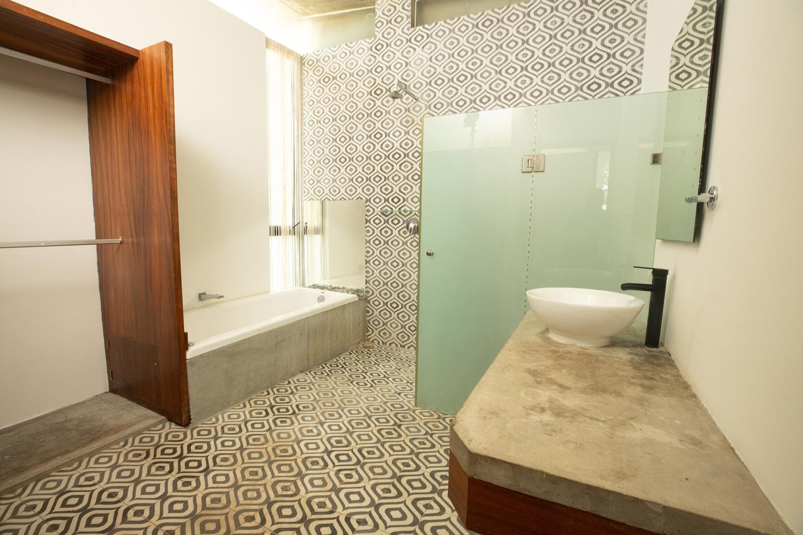 HOUSE FOR SALE IN CANCUN, AQUA RESIDENTIAL COMPLEX