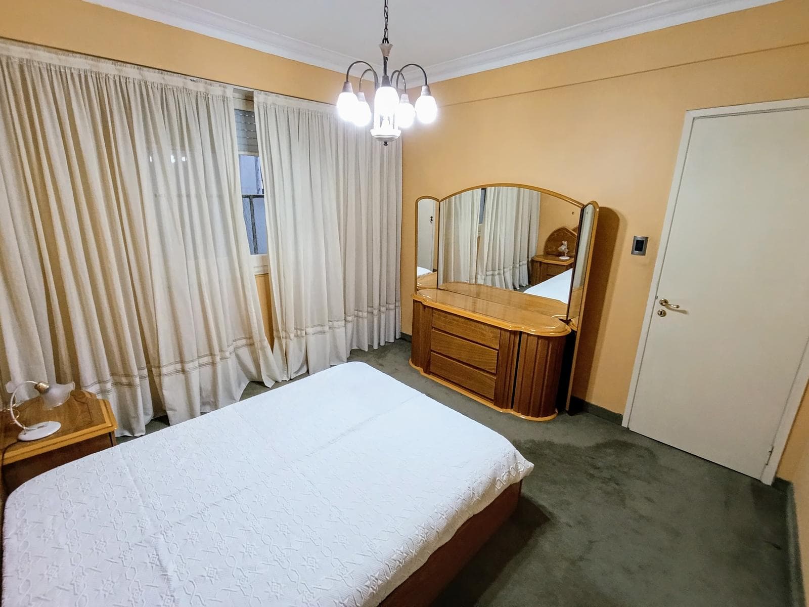 Departamento en Venta de 3 ambientes en Barracas, amoblado Luminoso y ventilado !!