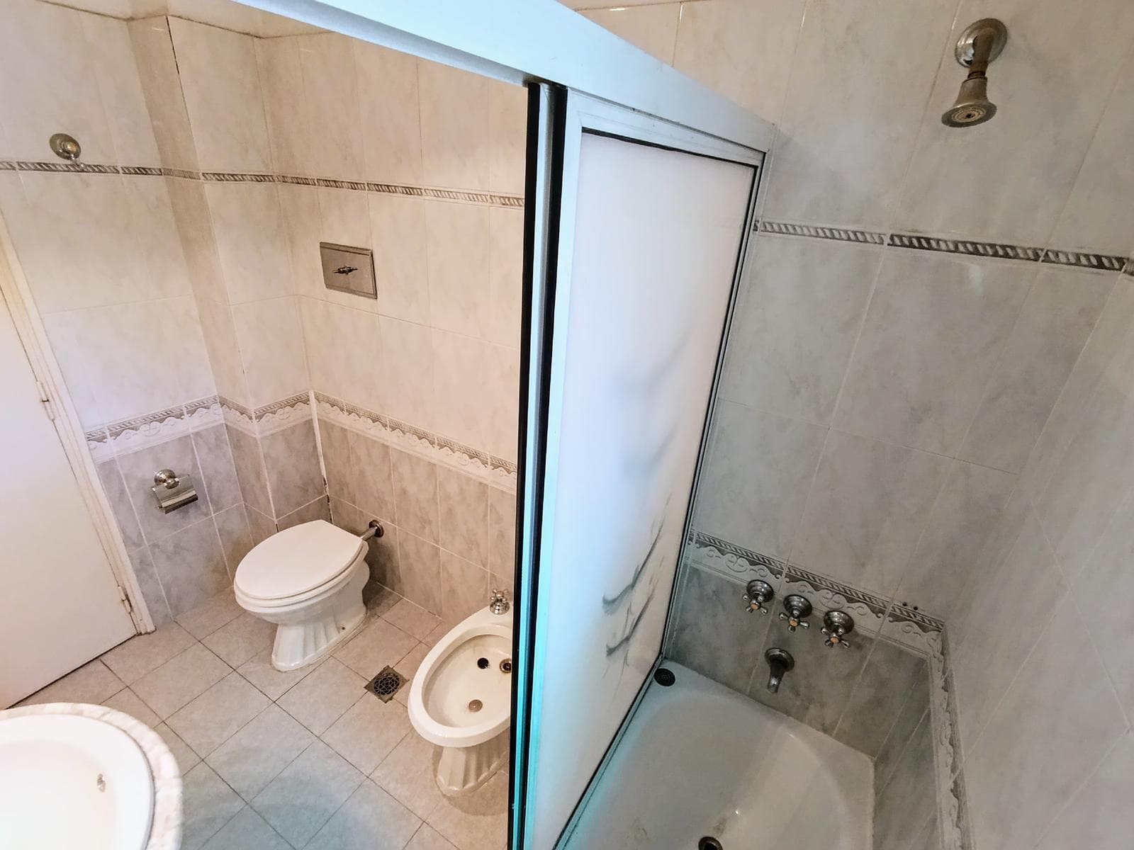 Departamento en Venta de 3 ambientes en Barracas, amoblado Luminoso y ventilado !!