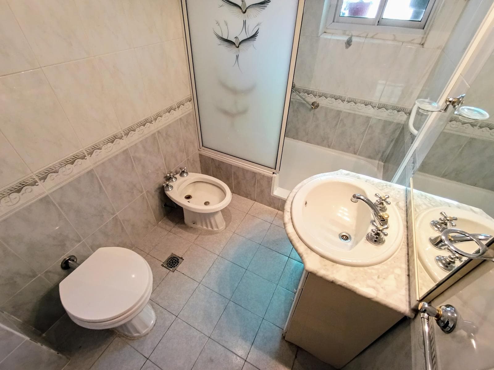 Departamento en Venta de 3 ambientes en Barracas, amoblado Luminoso y ventilado !!