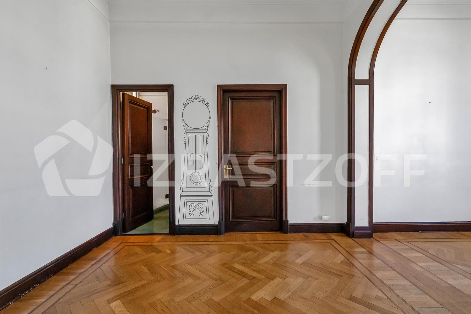 French-style 3-bedroom apartment for rent in Recoleta