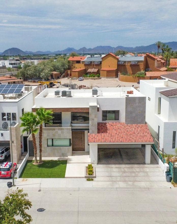 Fully Furnished House for Rent in Lago Escondido