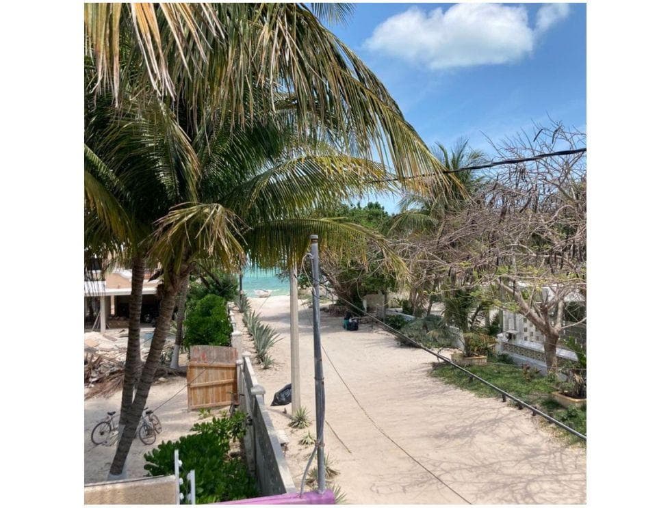 Beach Bargain Bungalow Move-in-Ready in Chicxulub Puerto