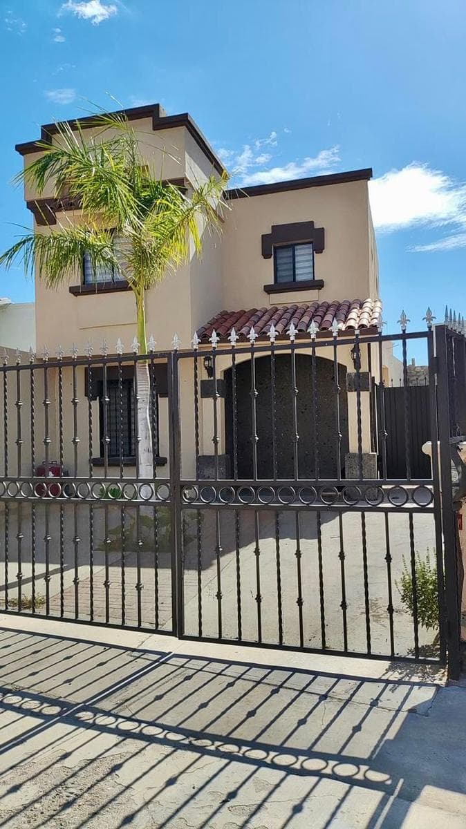 House for Sale in Puerta Real, Second Phase