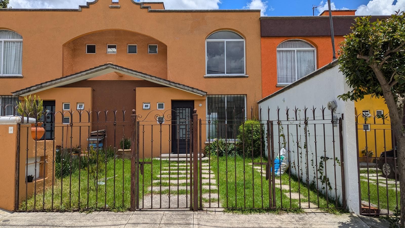 HOUSE FOR SALE IN SAN FELIPE TLALMIMILOLPAN