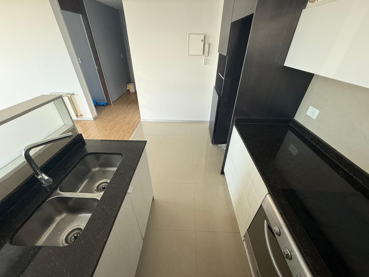 2-ROOM APARTMENT FOR SALE IN THE SENSUM CONDOMINIUM, QUILMES