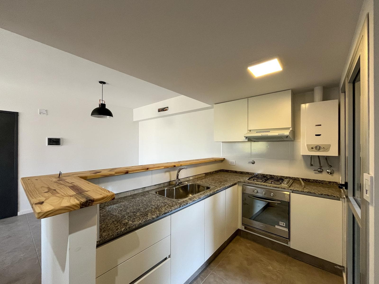 FOR SALE - Apartment - 2 bedrooms with a balcony - Lourdes, Rosario.